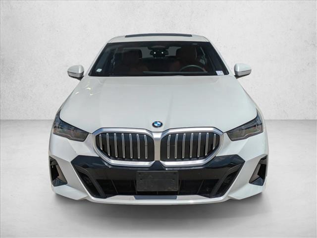 2025 BMW 530i