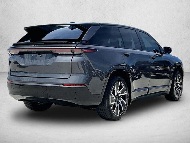 2025 Jeep Wagoneer S