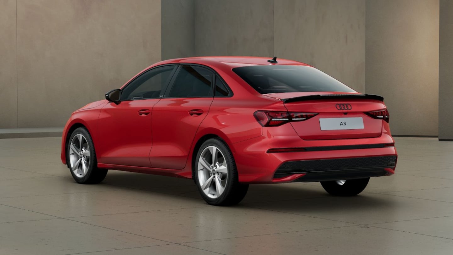 Bild über Audi A3 Limousine advanced 30 TFSI Schaltgetriebe - für weitere Informationen kontaktieren Sie den Audi Partner