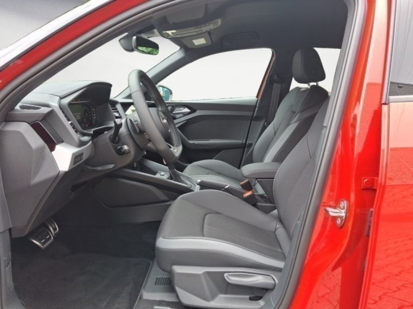 Bild über Audi A1 Sportback S line 35 TFSI S tronic - für weitere Informationen kontaktieren Sie den Audi Partner