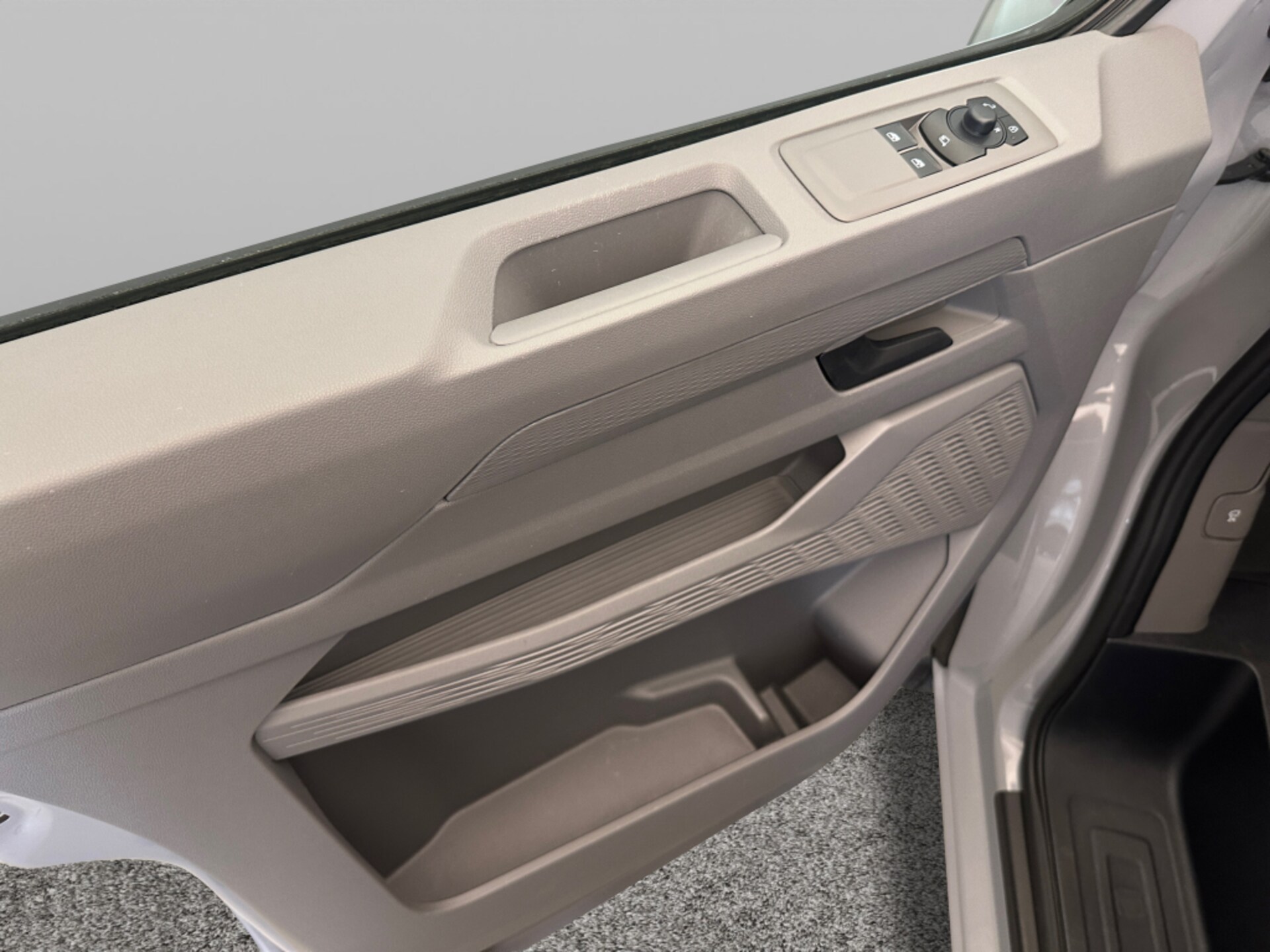 Volkswagen Transporter Kasten langer Radstand