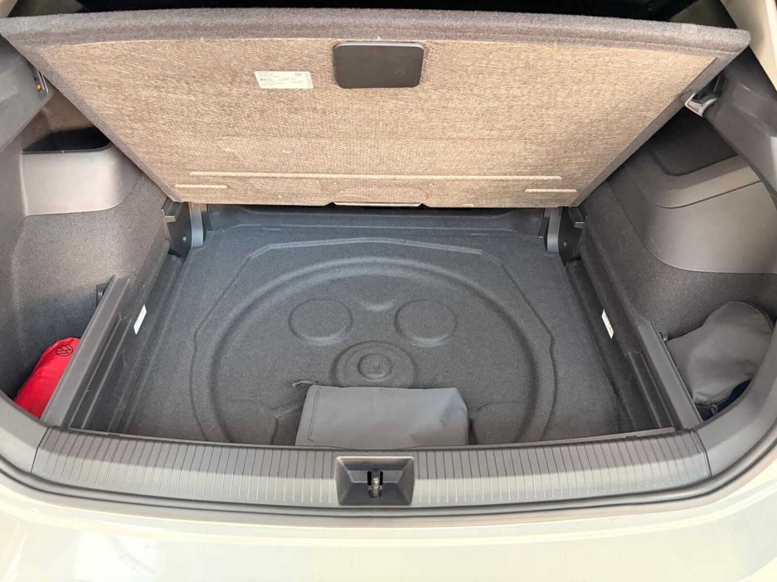 Volkswagen Tiguan – Bild 13