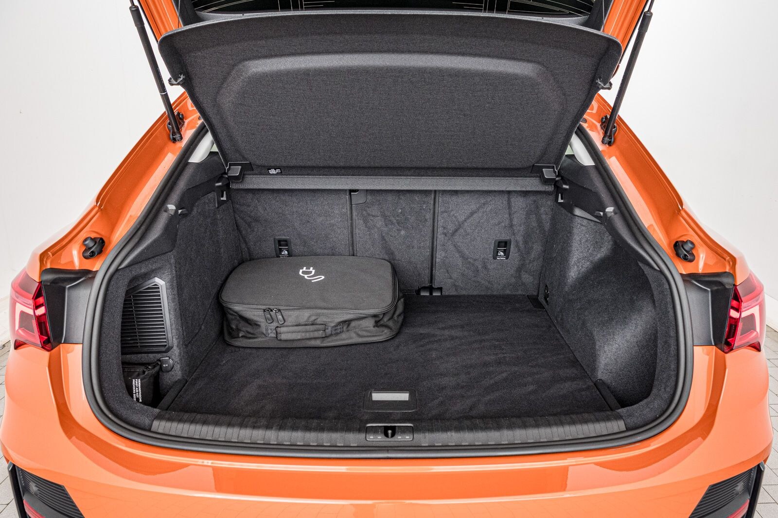 Image about Audi Q3 Sportback TFSI e 45 TFSI e S tronic