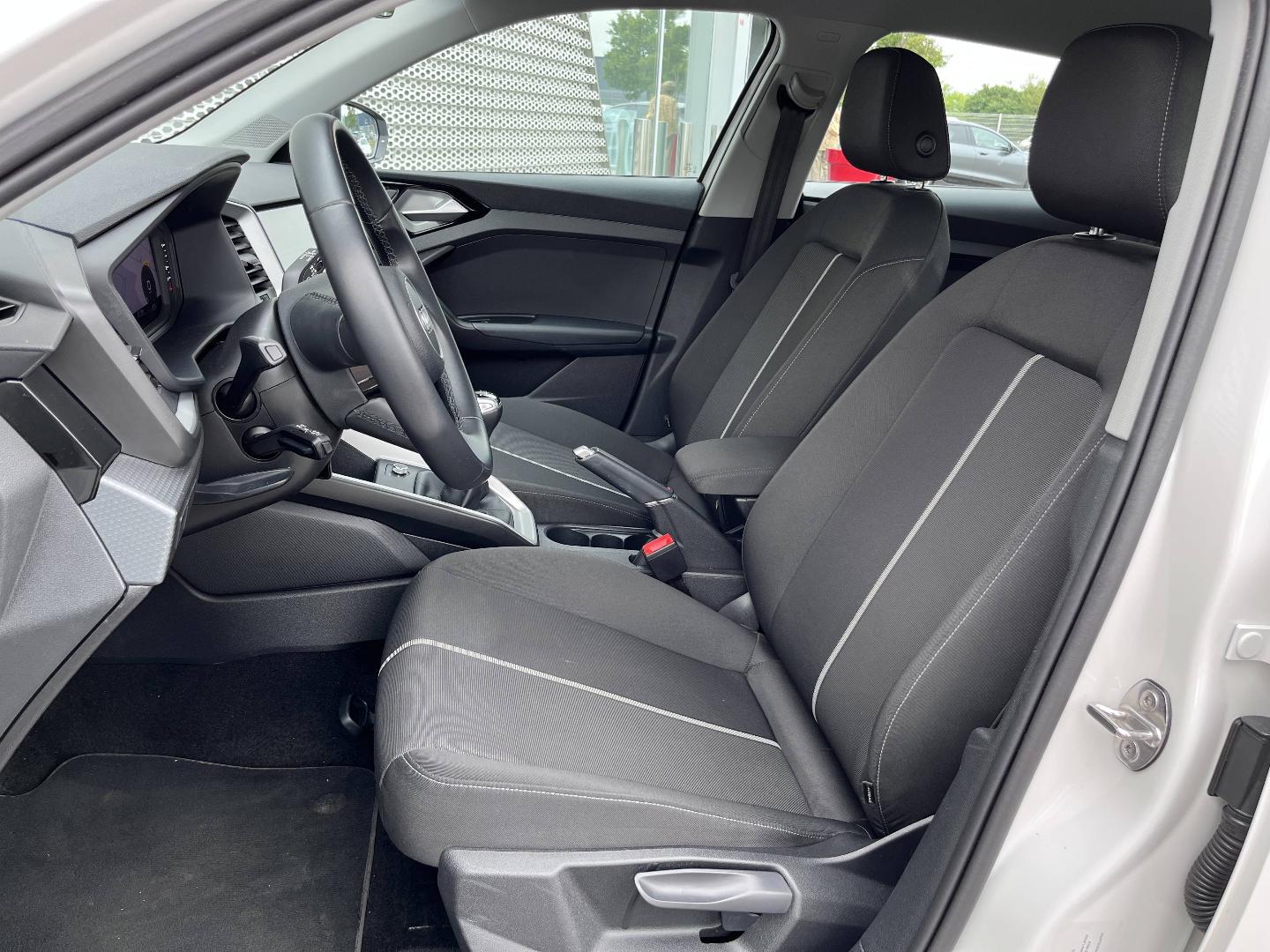 Image about Audi A1 Sportback Business Line 25 TFSI 70 kW (95 ch) 5 vitesses