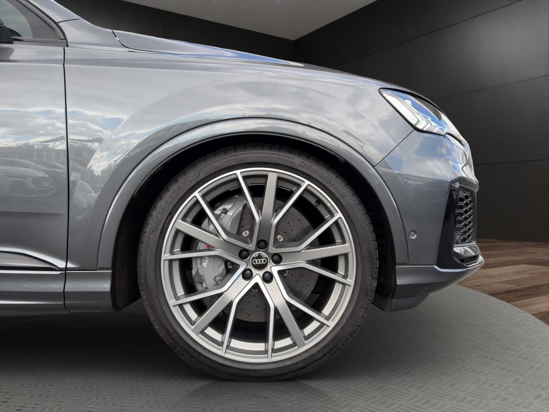 Audi SQ7 SUV