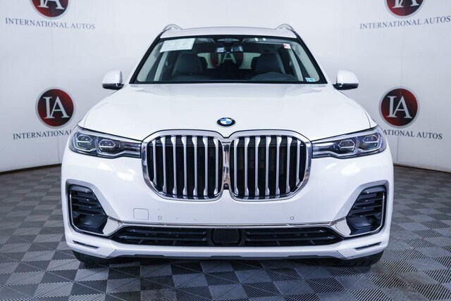 2022 BMW X7