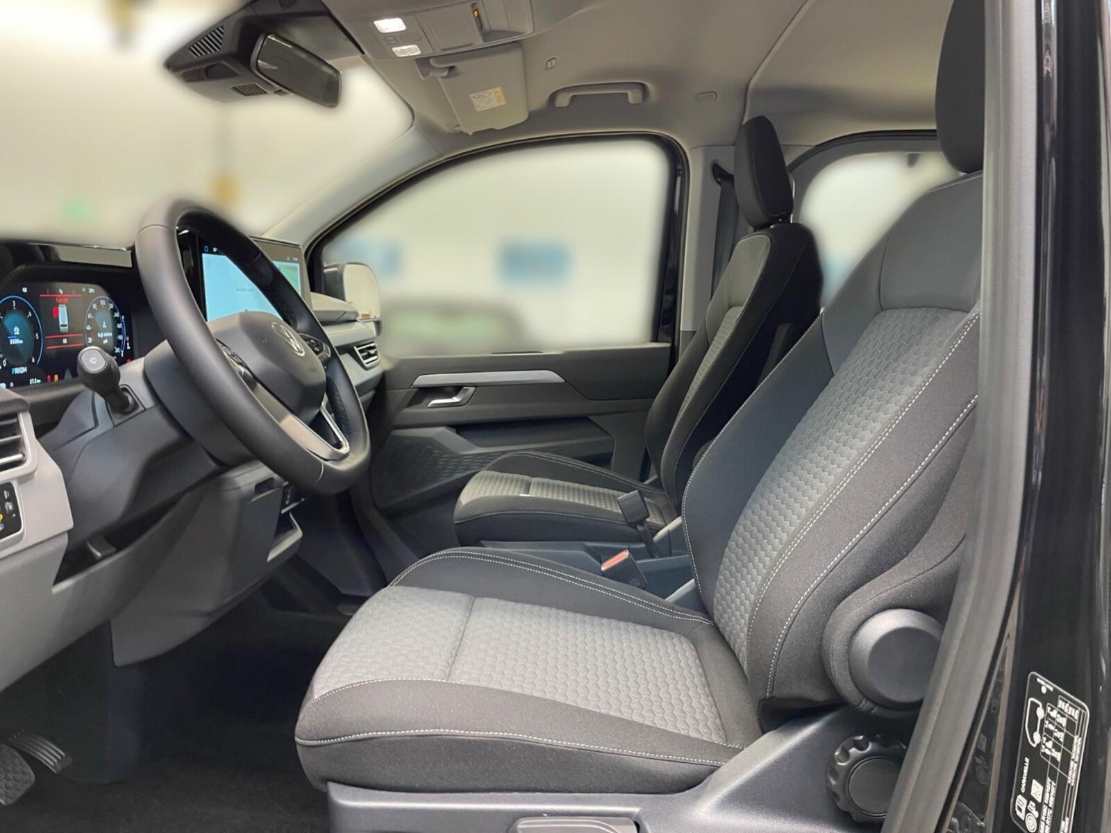 Volkswagen Caravelle – Bild 10