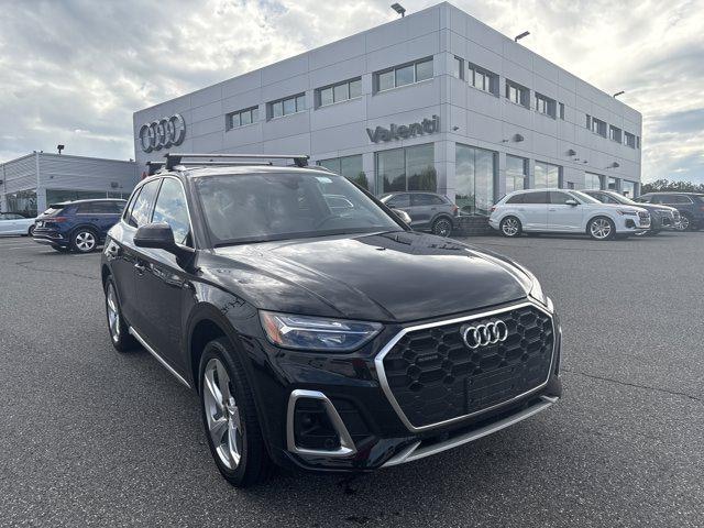 2023 Audi Q5 Premium Plus
