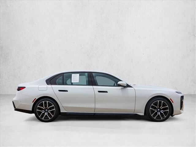 2026 BMW 740i