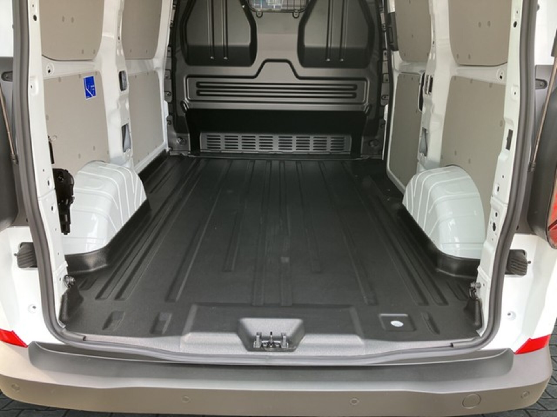 Volkswagen Transporter Kasten kurzer Radstand