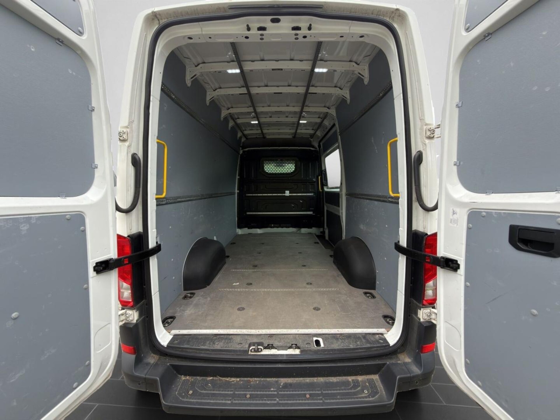 Volkswagen Crafter Kasten mittlerer Radstand