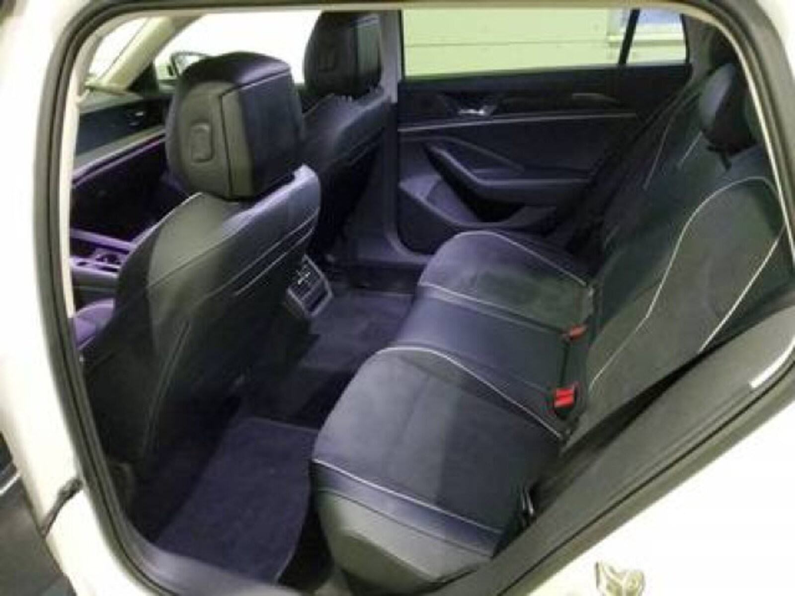 Volkswagen Passat – Bild 6