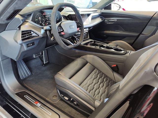 2026 Audi RS e-tron GT performance