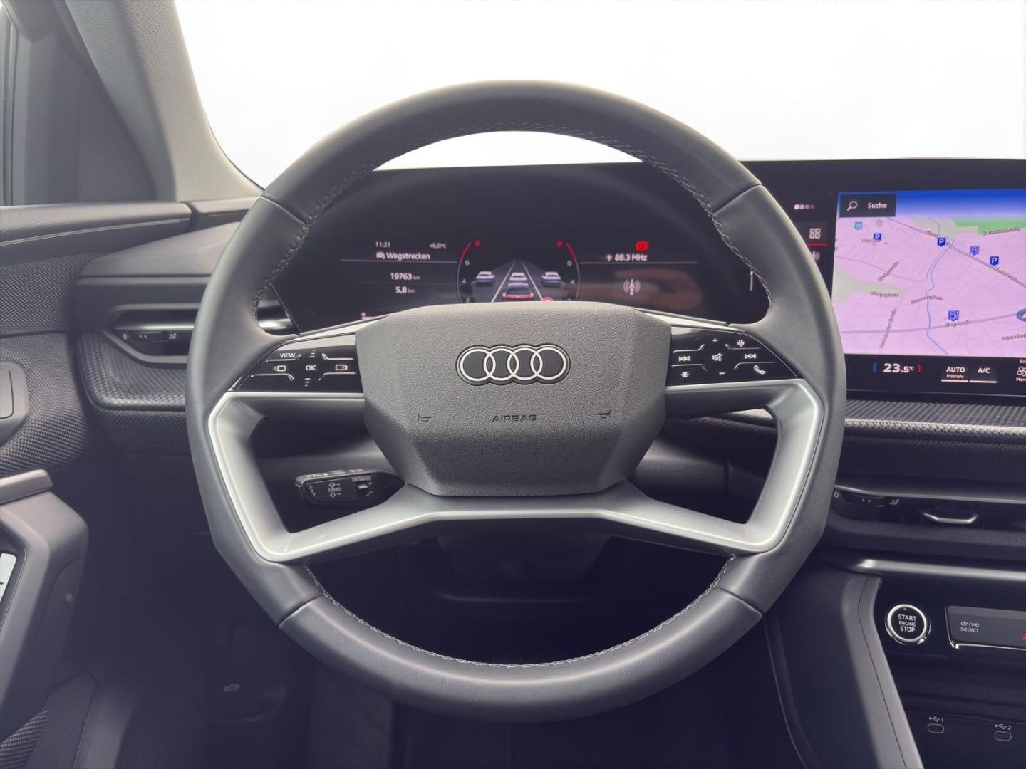 Bild über Audi Q5 SUV TFSI 150 kW S tronic - für weitere Informationen kontaktieren Sie den Audi Partner