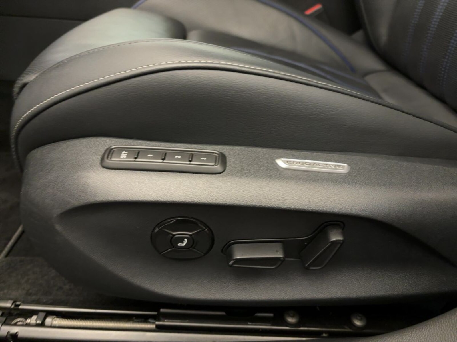 Volkswagen Passat – Bild 12