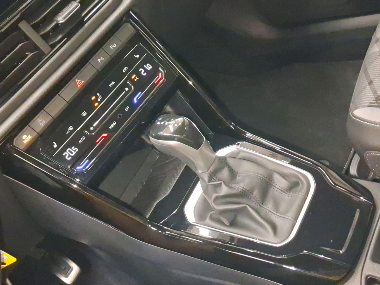 Volkswagen T-Roc – Bild 11