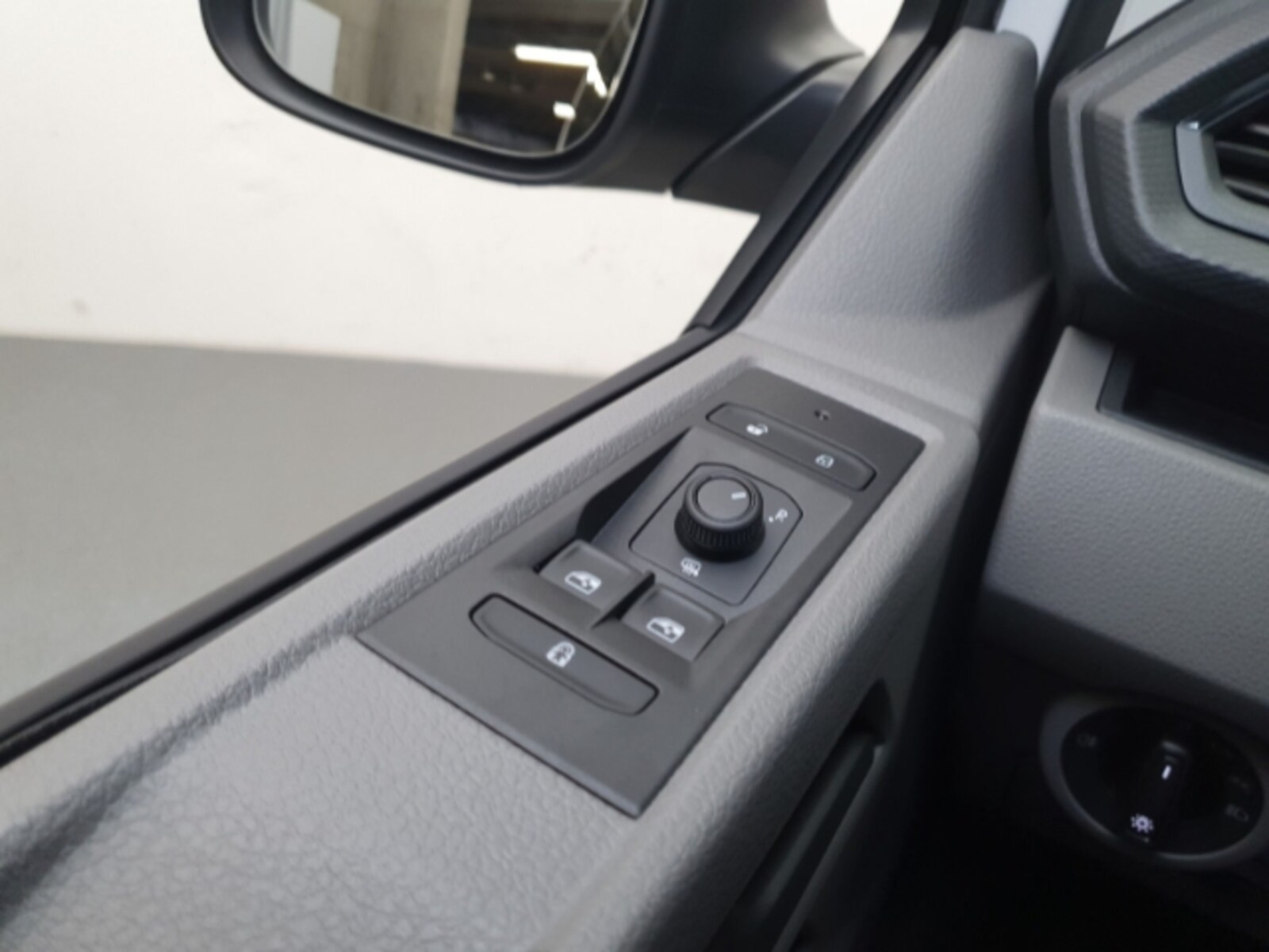 Volkswagen T6.1 Caravelle langer Radstand – Bild 13