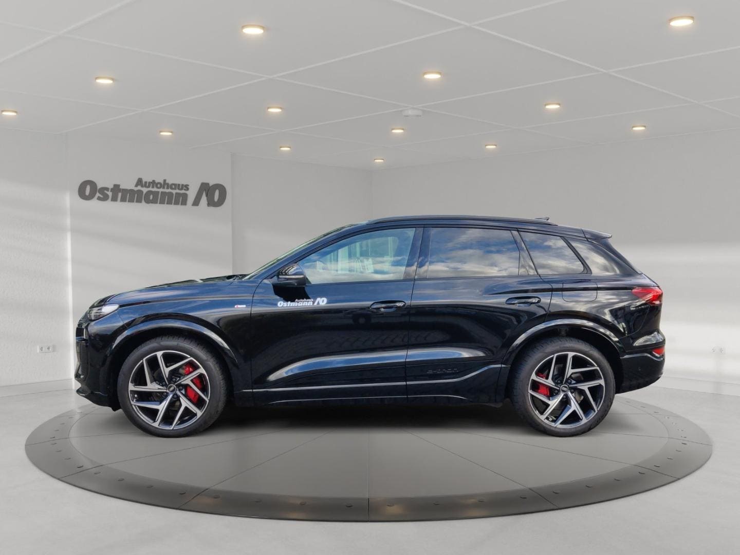 Bild über Audi Q6 SUV e-tron S line business e-tron quattro 315 kW - für weitere Informationen kontaktieren Sie den Audi Partner