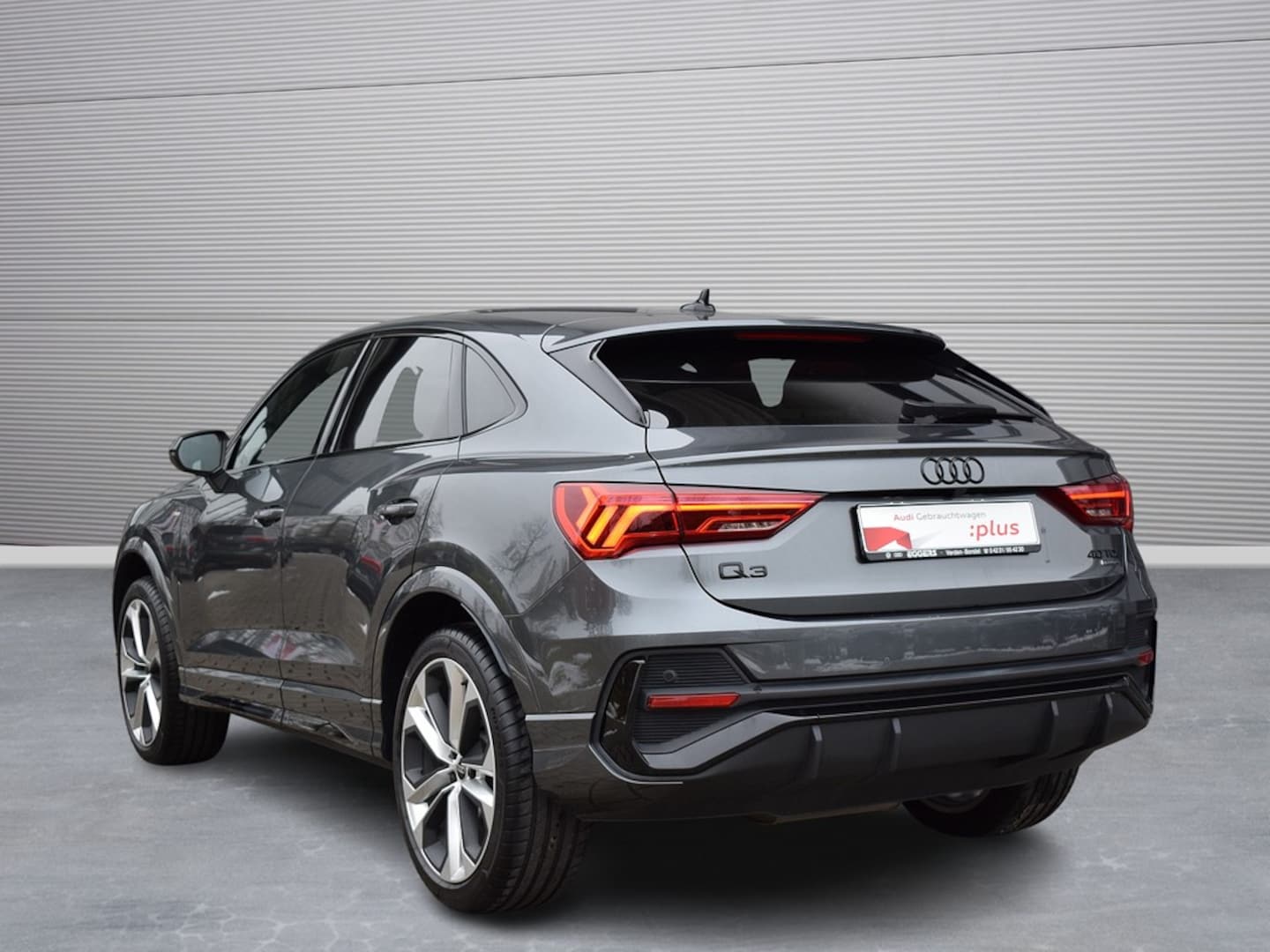 Bild über Audi Q3 Sportback S line 40 TDI quattro S tronic - für weitere Informationen kontaktieren Sie den Audi Partner