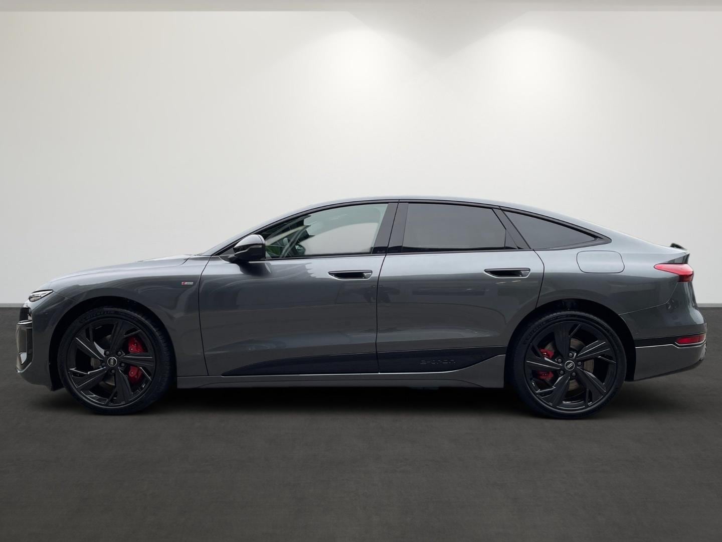 Bild über Audi A6 Sportback e-tron e-tron quattro - für weitere Informationen kontaktieren Sie den Audi Partner