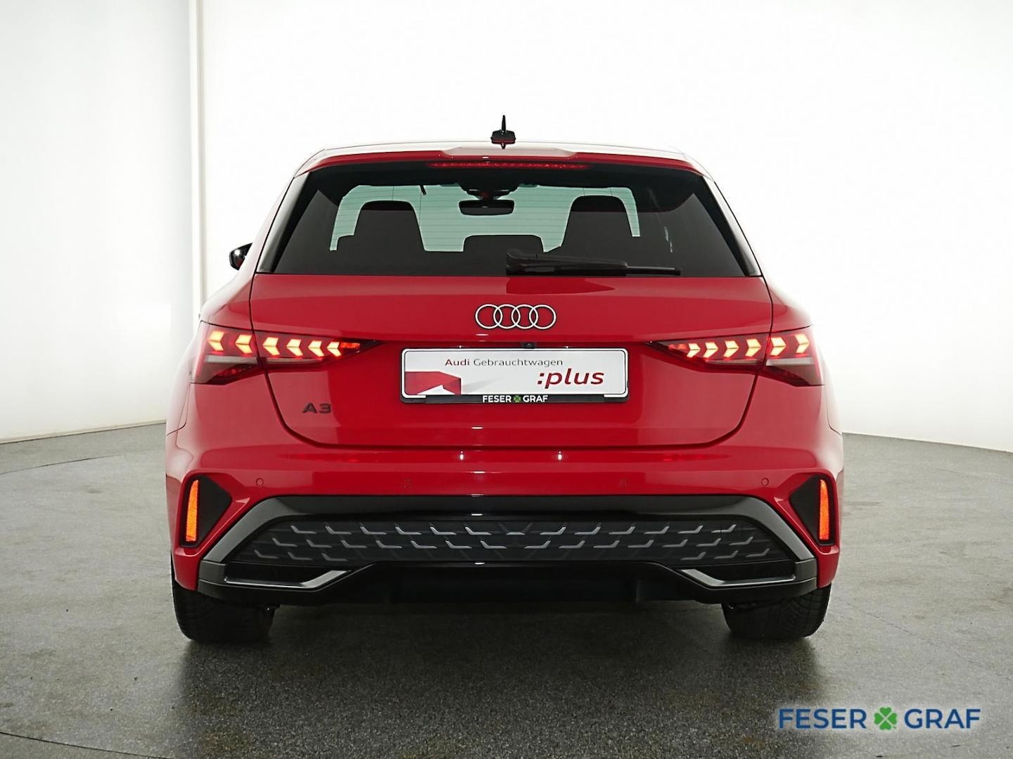 Bild über Audi A3 Sportback S line 35 TFSI S tronic - für weitere Informationen kontaktieren Sie den Audi Partner