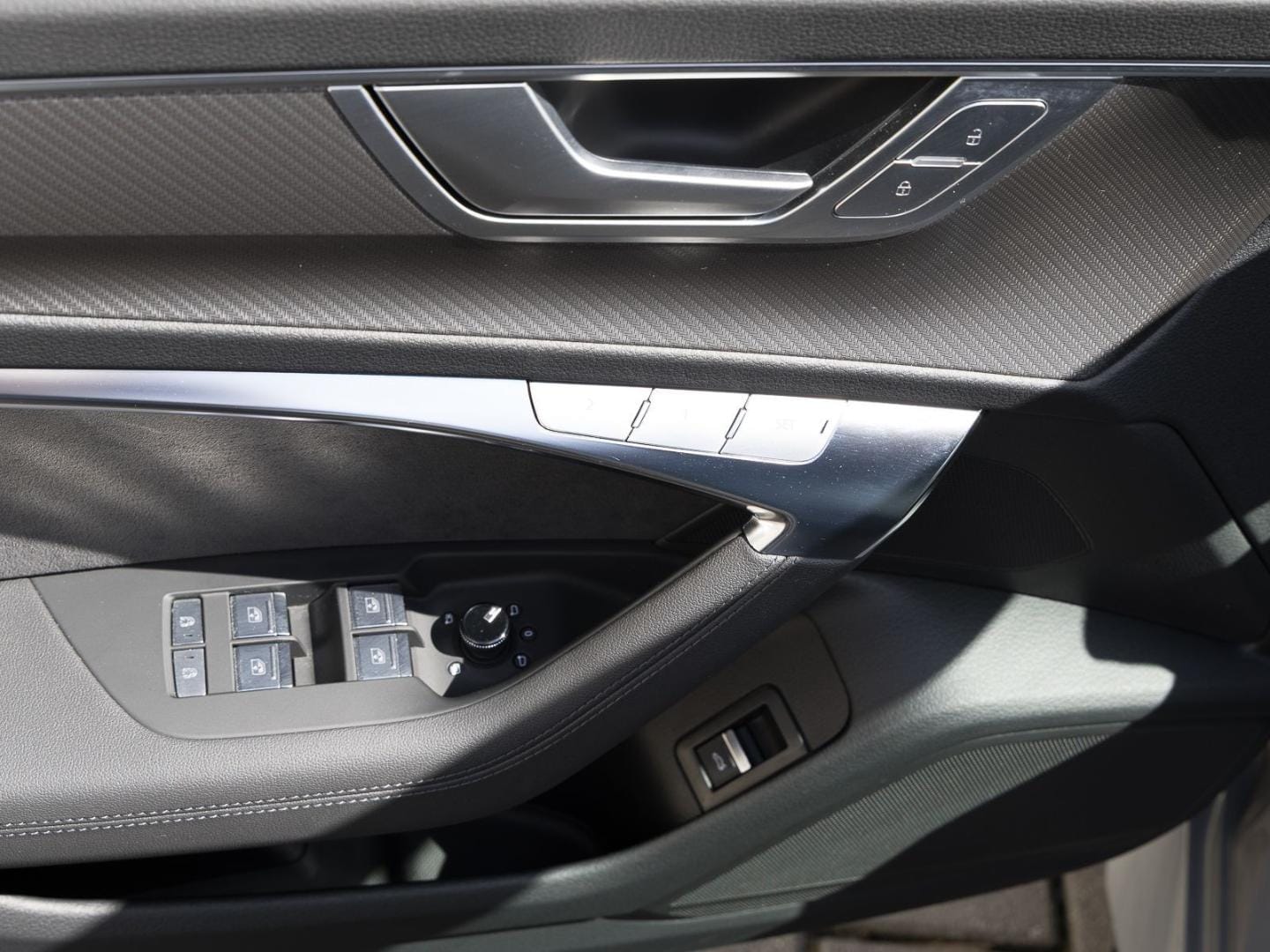 Image about Audi RS 6 Avant performance TFSI quattro tiptronic