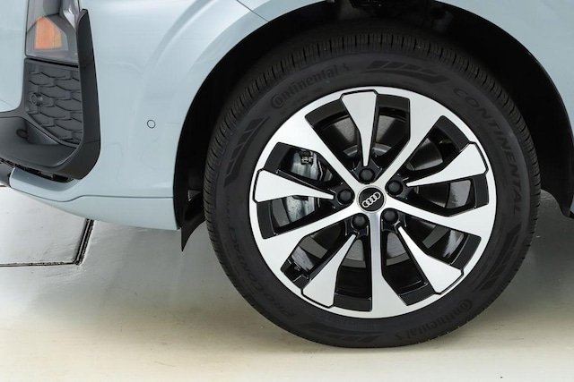 2026 Audi Q3 Base - Photo 8