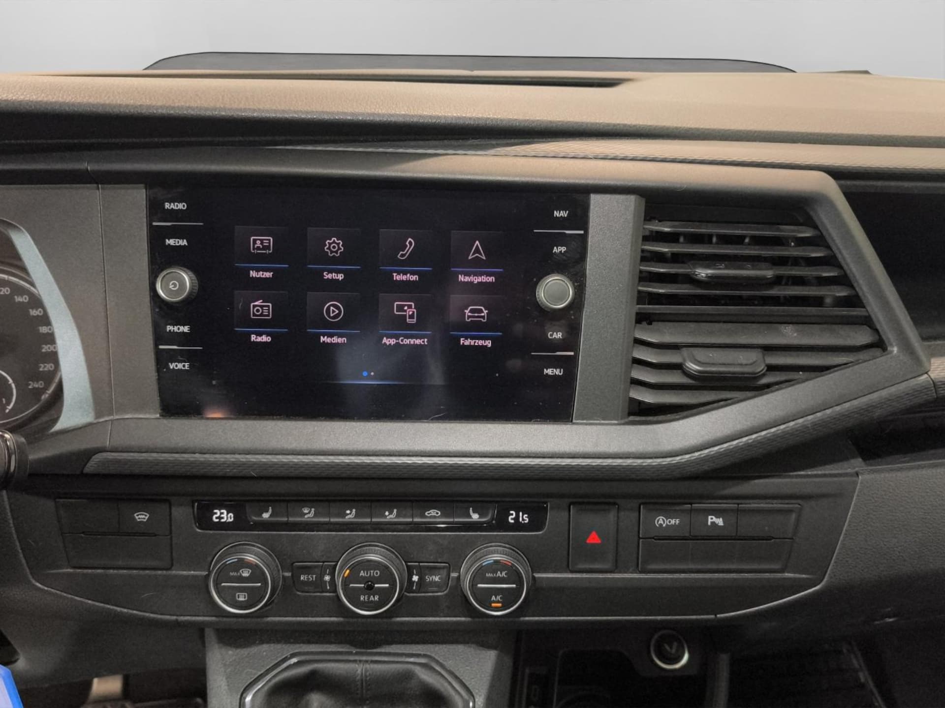Volkswagen T6.1 California Beach