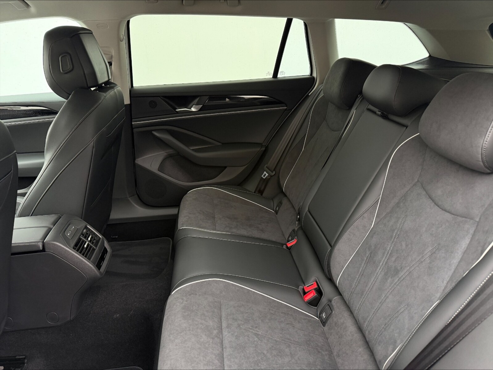 Volkswagen Passat – Bild 7