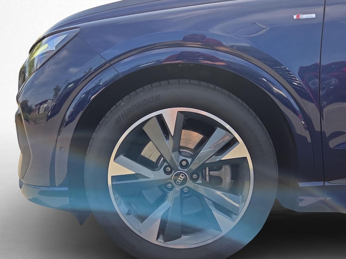 Bild über Audi Q4 e-tron 45 e-tron quattro - für weitere Informationen kontaktieren Sie den Audi Partner