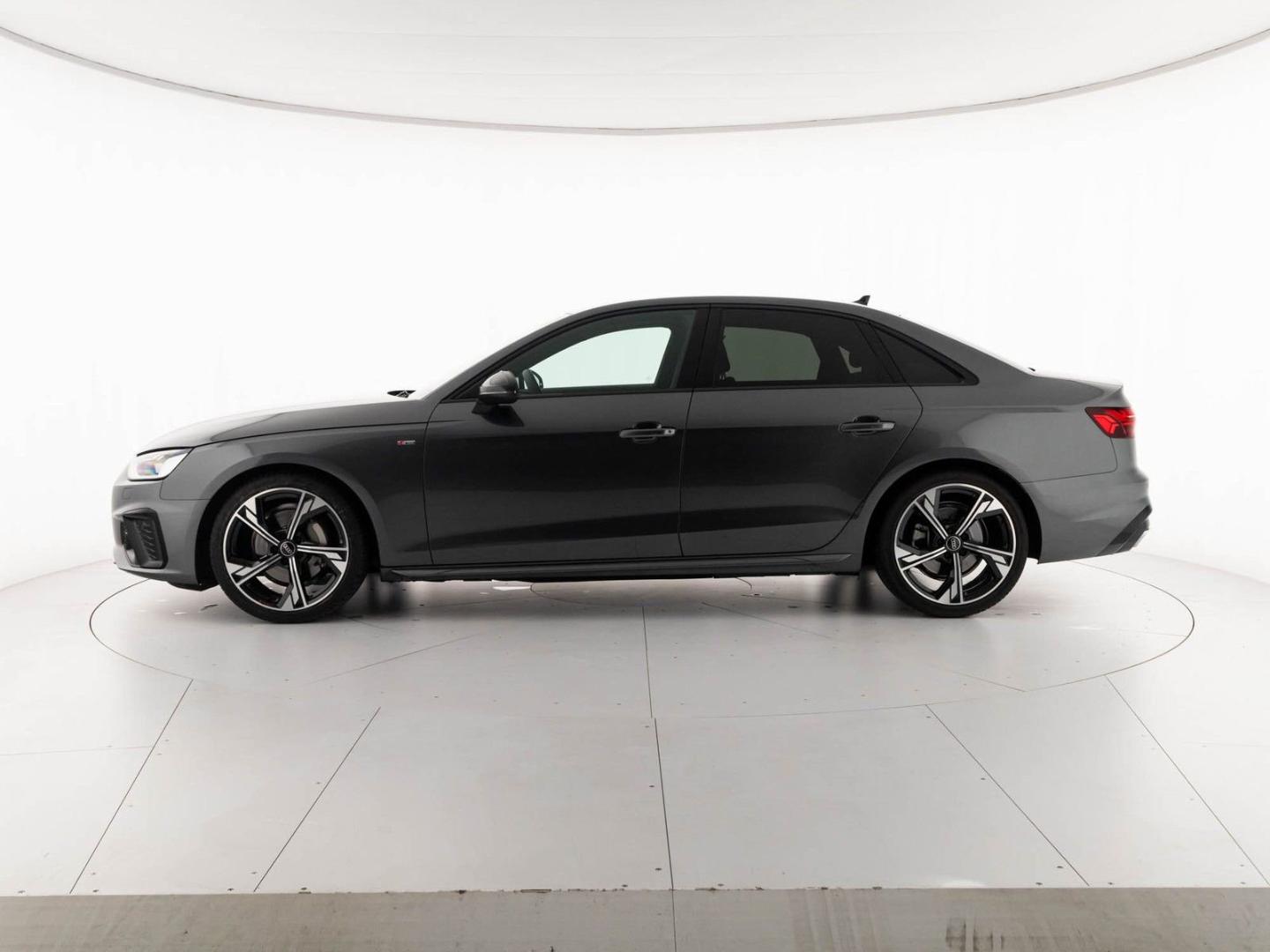 Image about Audi A4 Avant S line edition 40 TDI quattro 150 kW (204 CV) S tronic