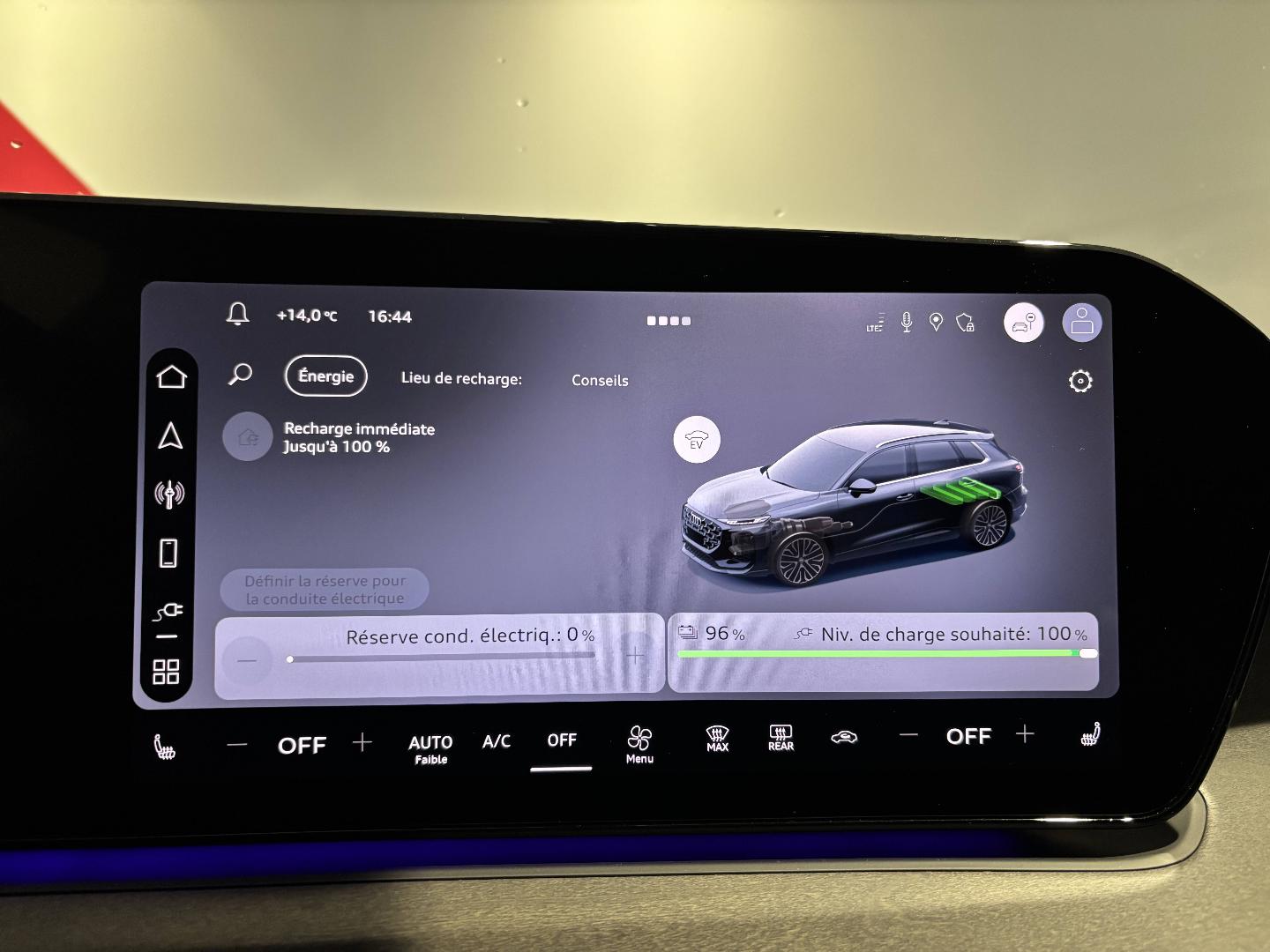 Image about Audi Q3 e-hybrid Design e-hybrid 272 ch S tronic