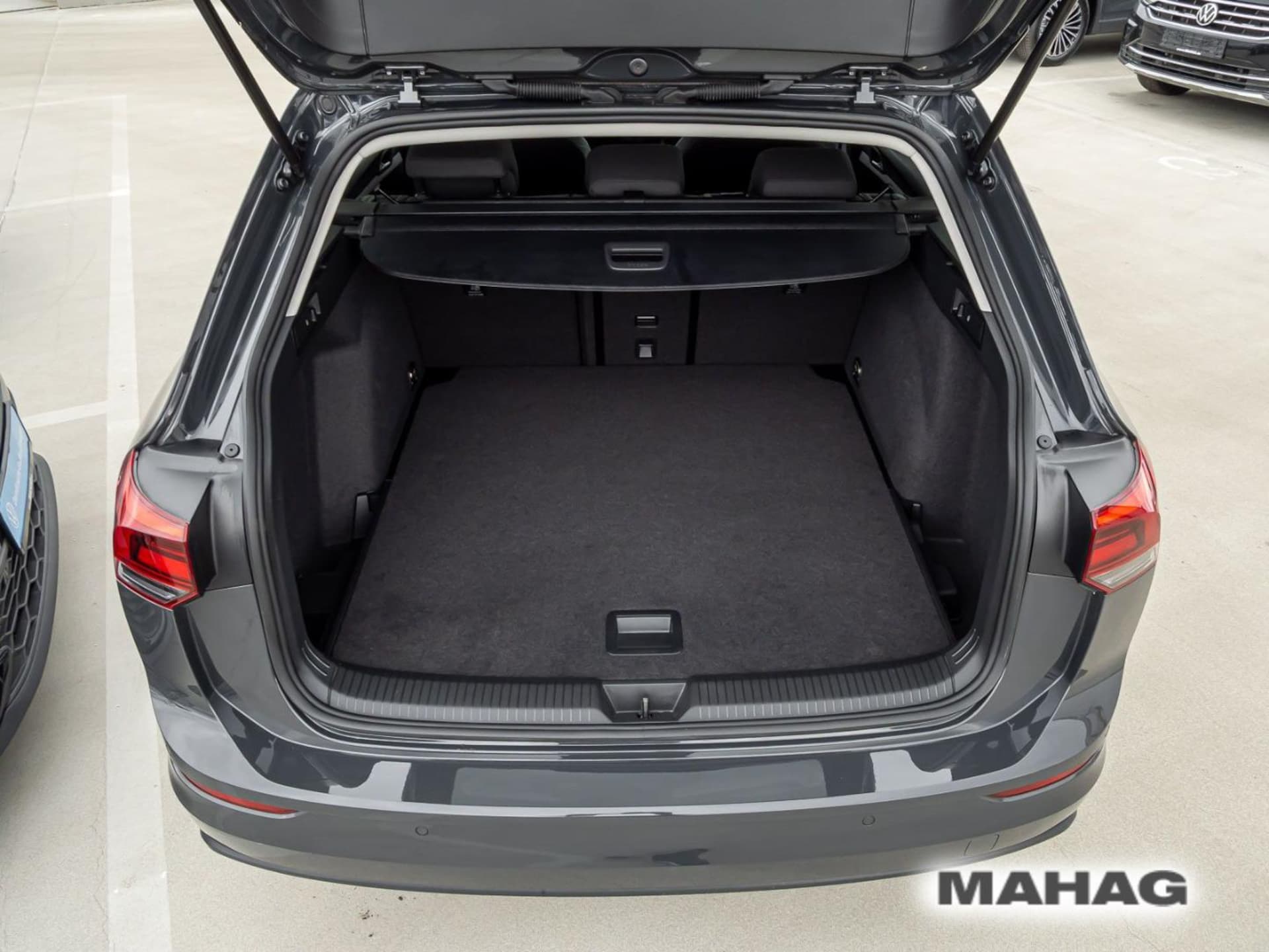 Volkswagen Golf Variant Life