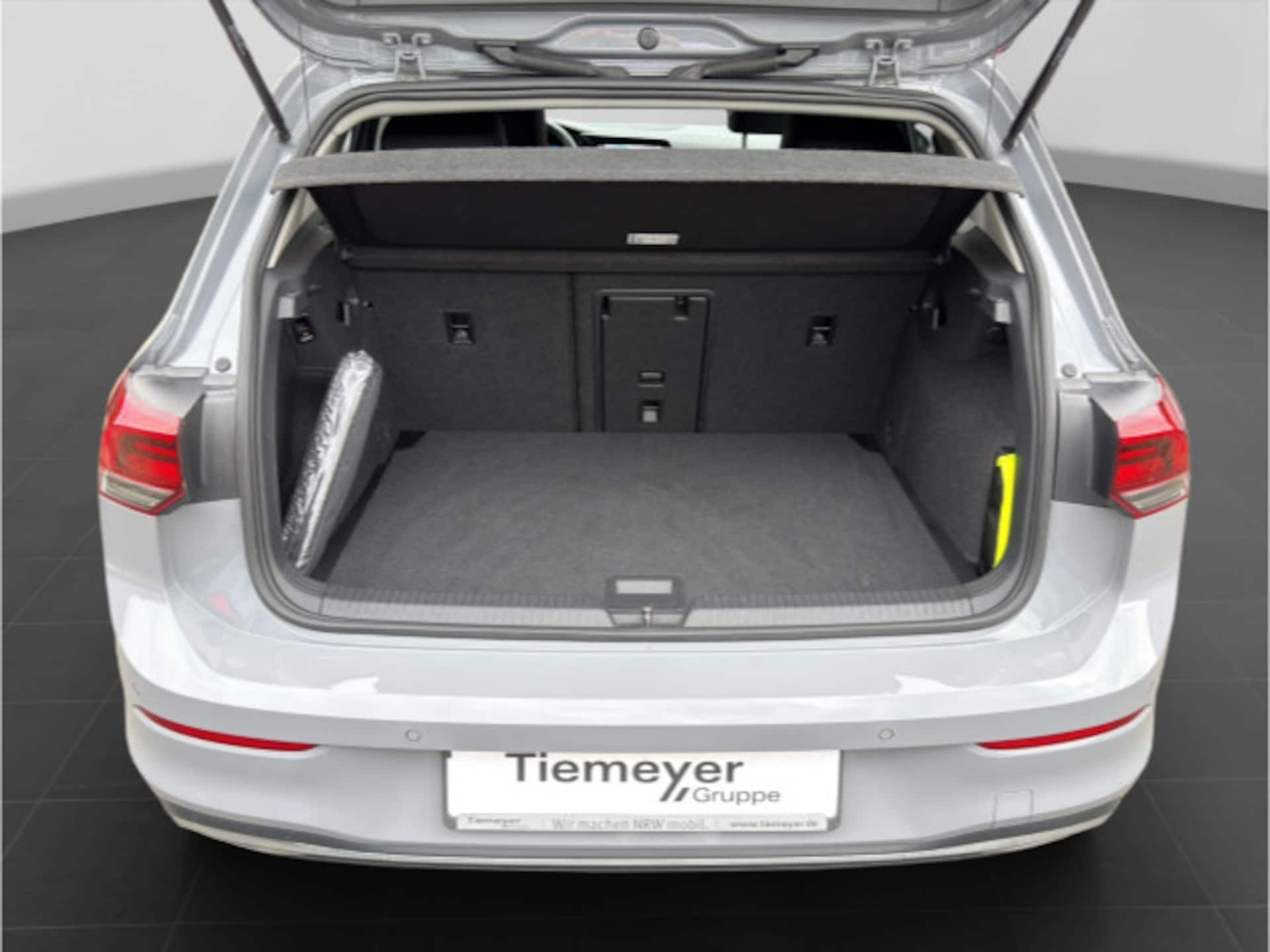 Volkswagen Golf Active