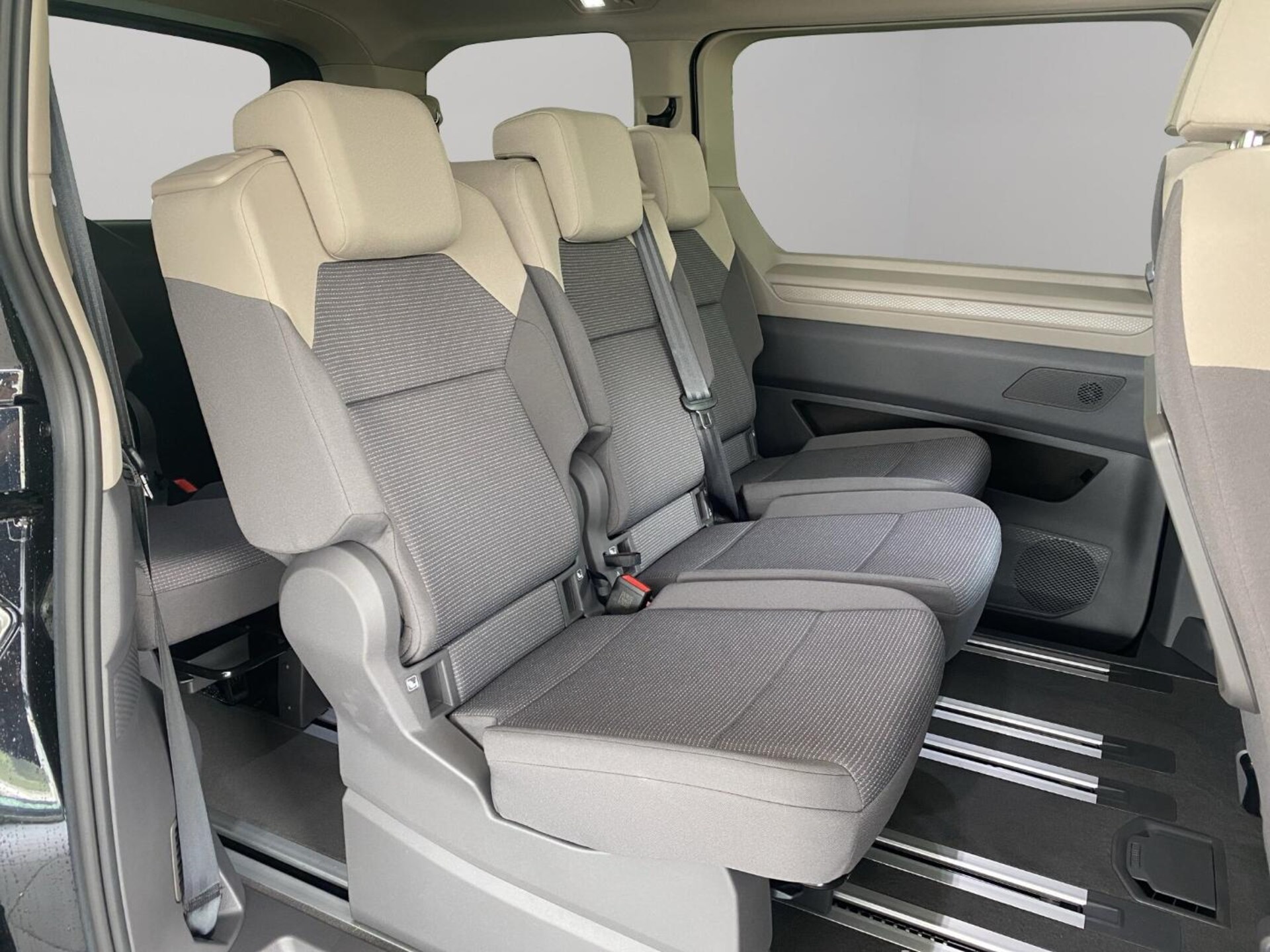 Volkswagen Multivan Basis-Modell