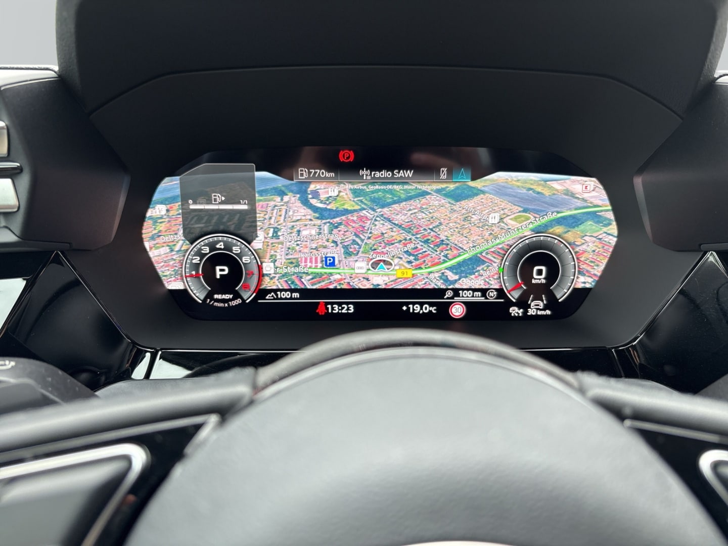 Bild über Audi A3 allstreet 35 TFSI S tronic - für weitere Informationen kontaktieren Sie den Audi Partner