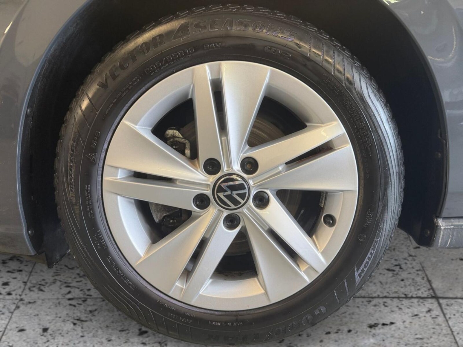 Volkswagen Golf – Bild 7