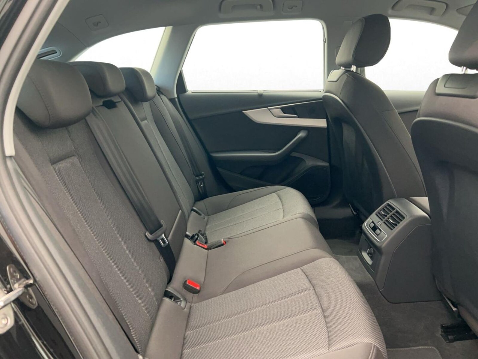 Audi A4 Avant – Bild 16