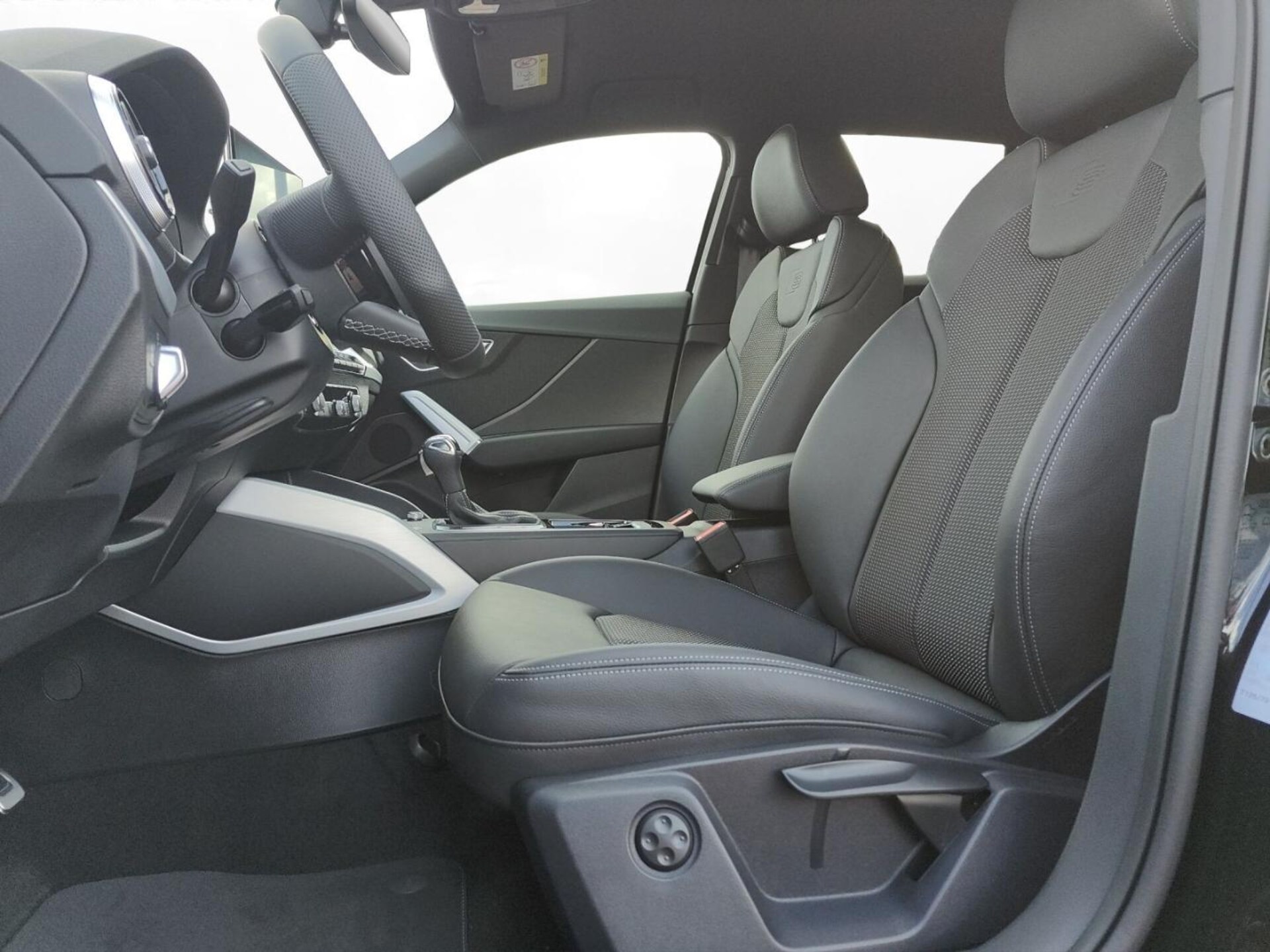 Audi Q2 S line