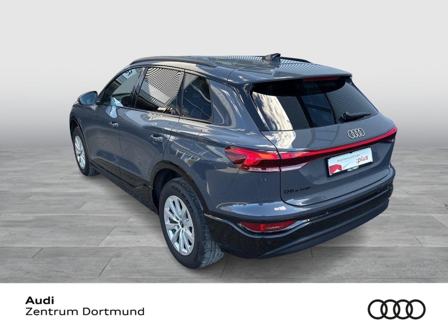 Bild über Audi Q6 SUV e-tron e-tron performance 225 kW - für weitere Informationen kontaktieren Sie den Audi Partner