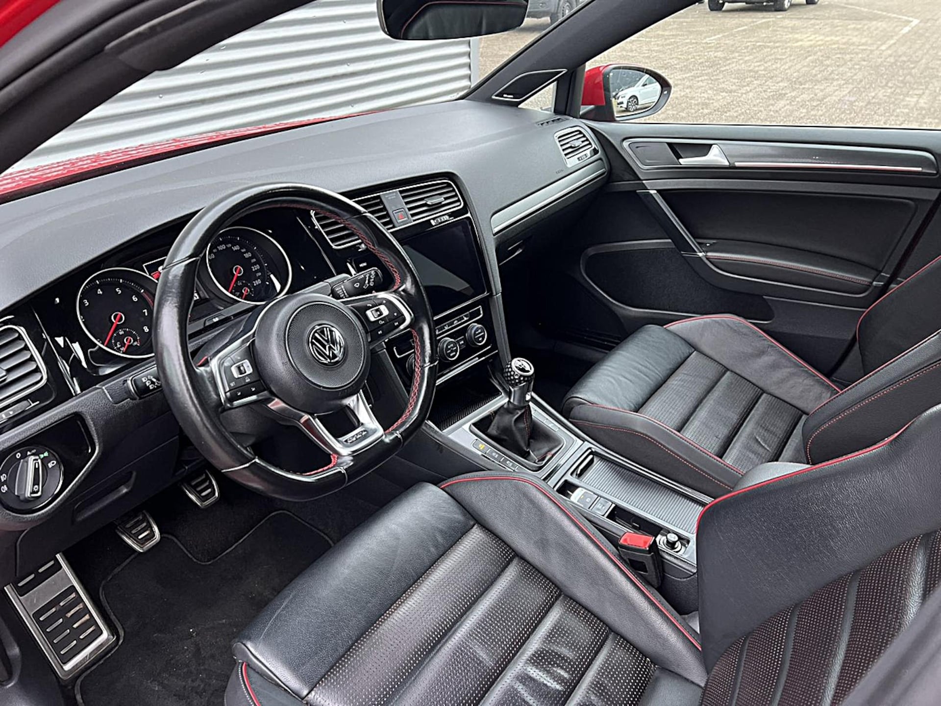 Volkswagen Golf GTI
