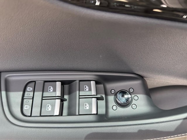 2026 Audi Q8 Premium Plus - Photo 18