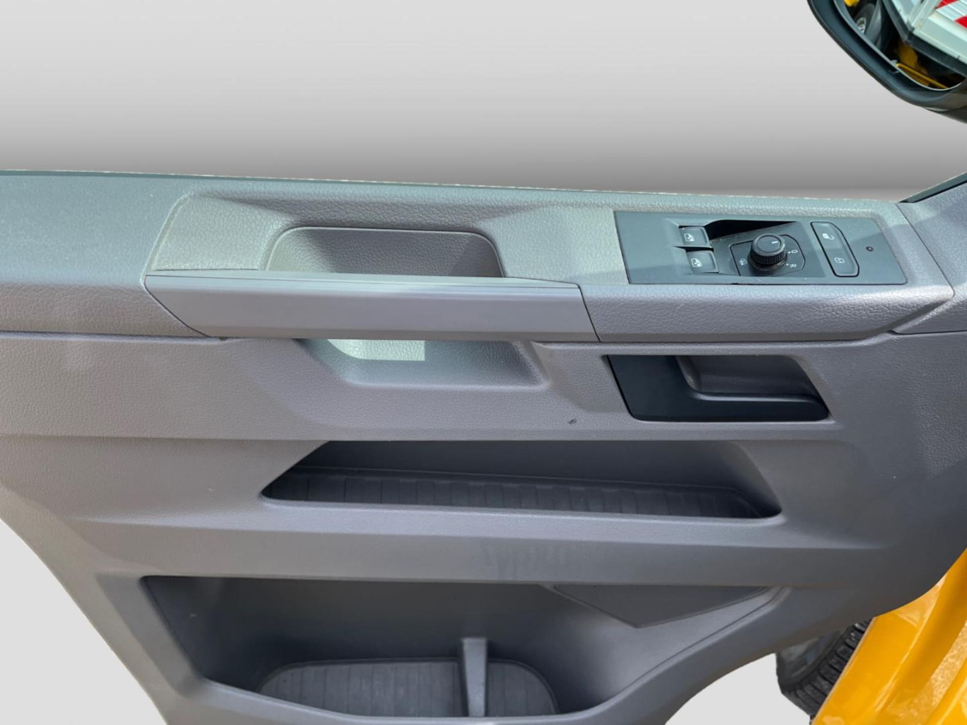Volkswagen T6.1 Transporter Pritschenwagen Doppelkabine