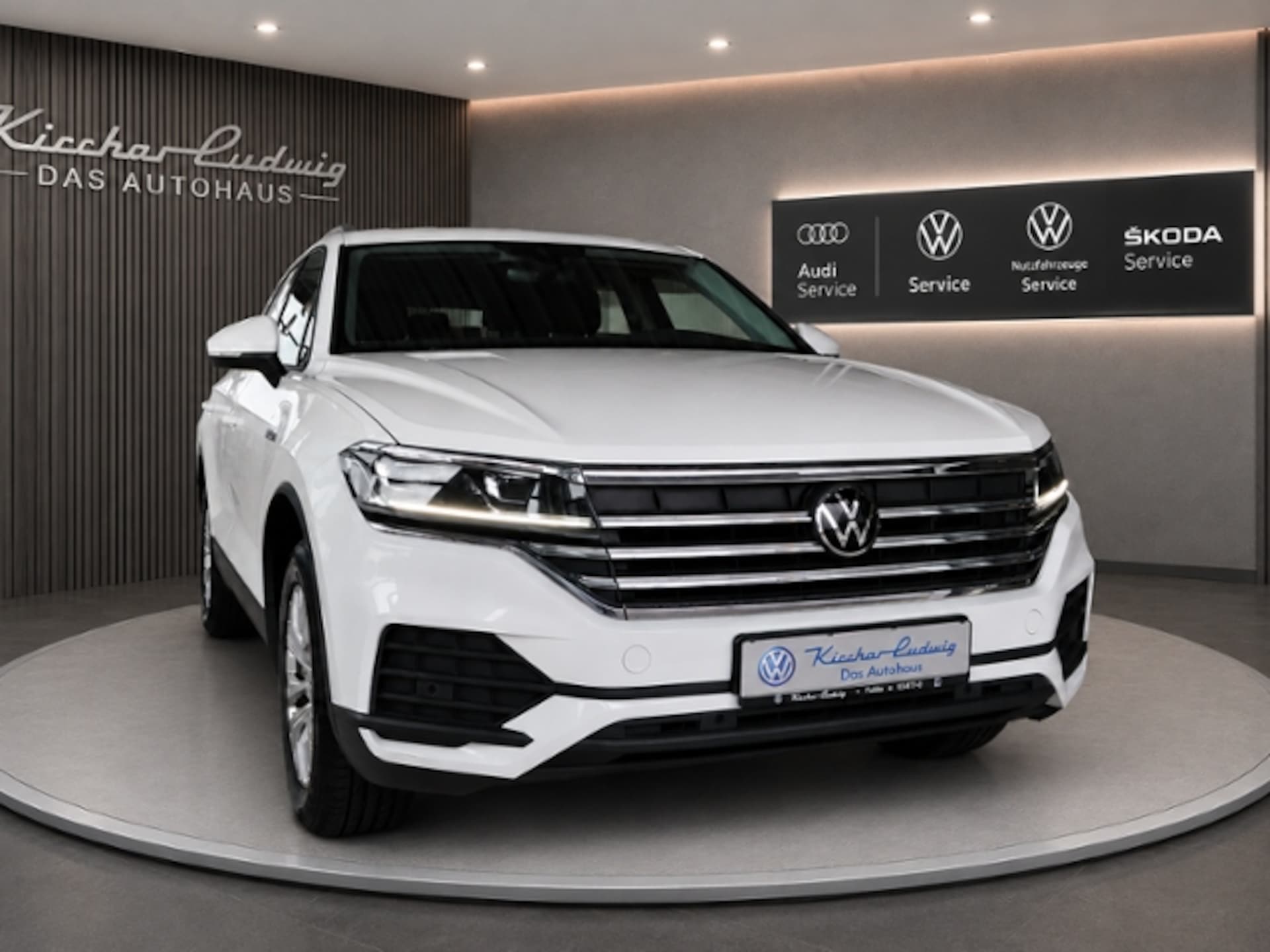Volkswagen Touareg Basis-Modell