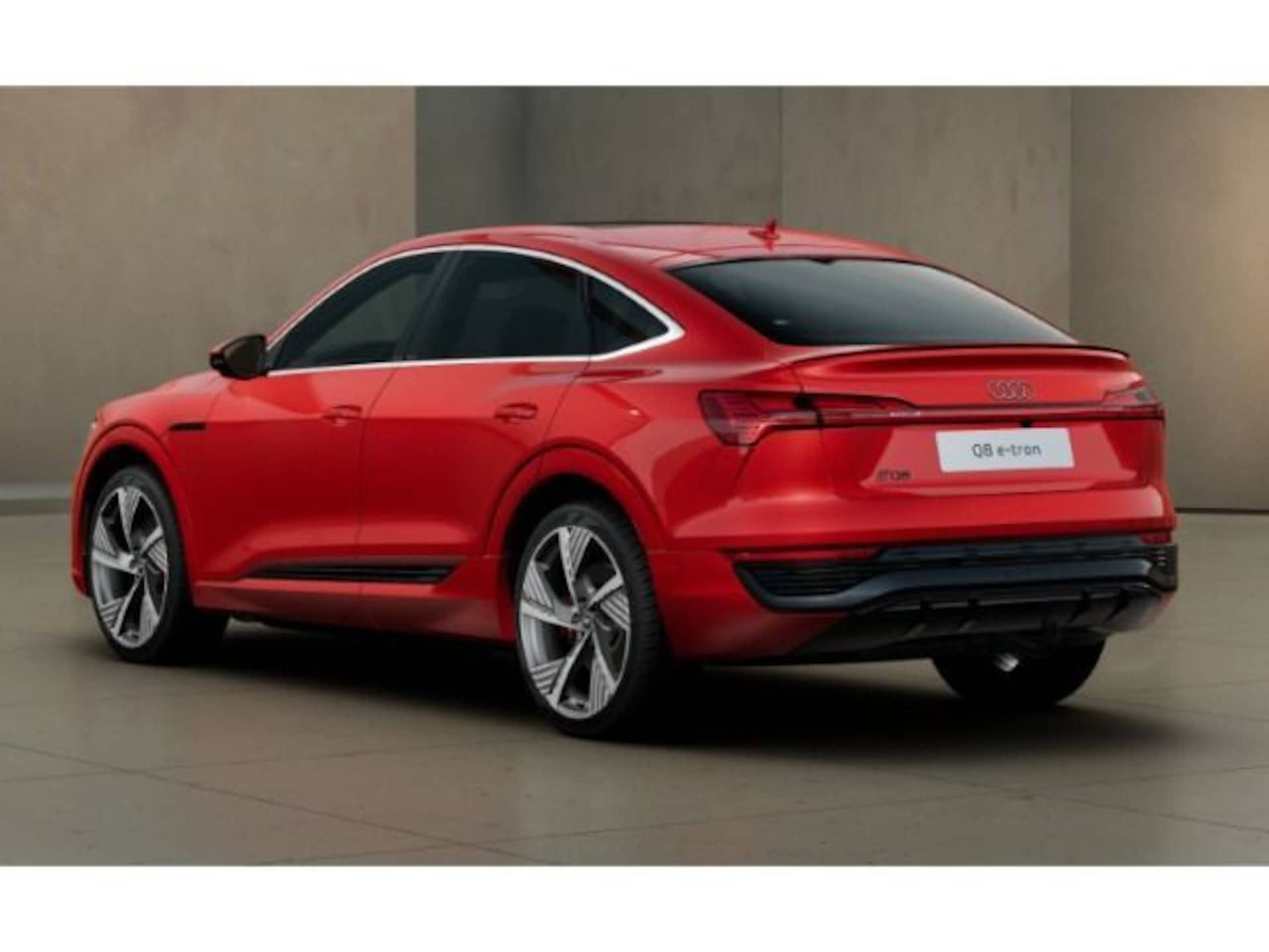 Audi Q8 Sportback e-tron S line