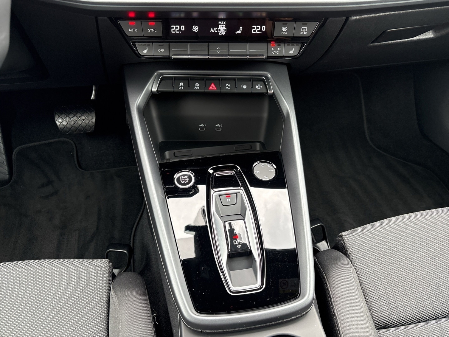 Bild über Audi A3 allstreet 35 TFSI S tronic - für weitere Informationen kontaktieren Sie den Audi Partner