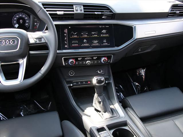 2025 AUDI Q3 - Image 17