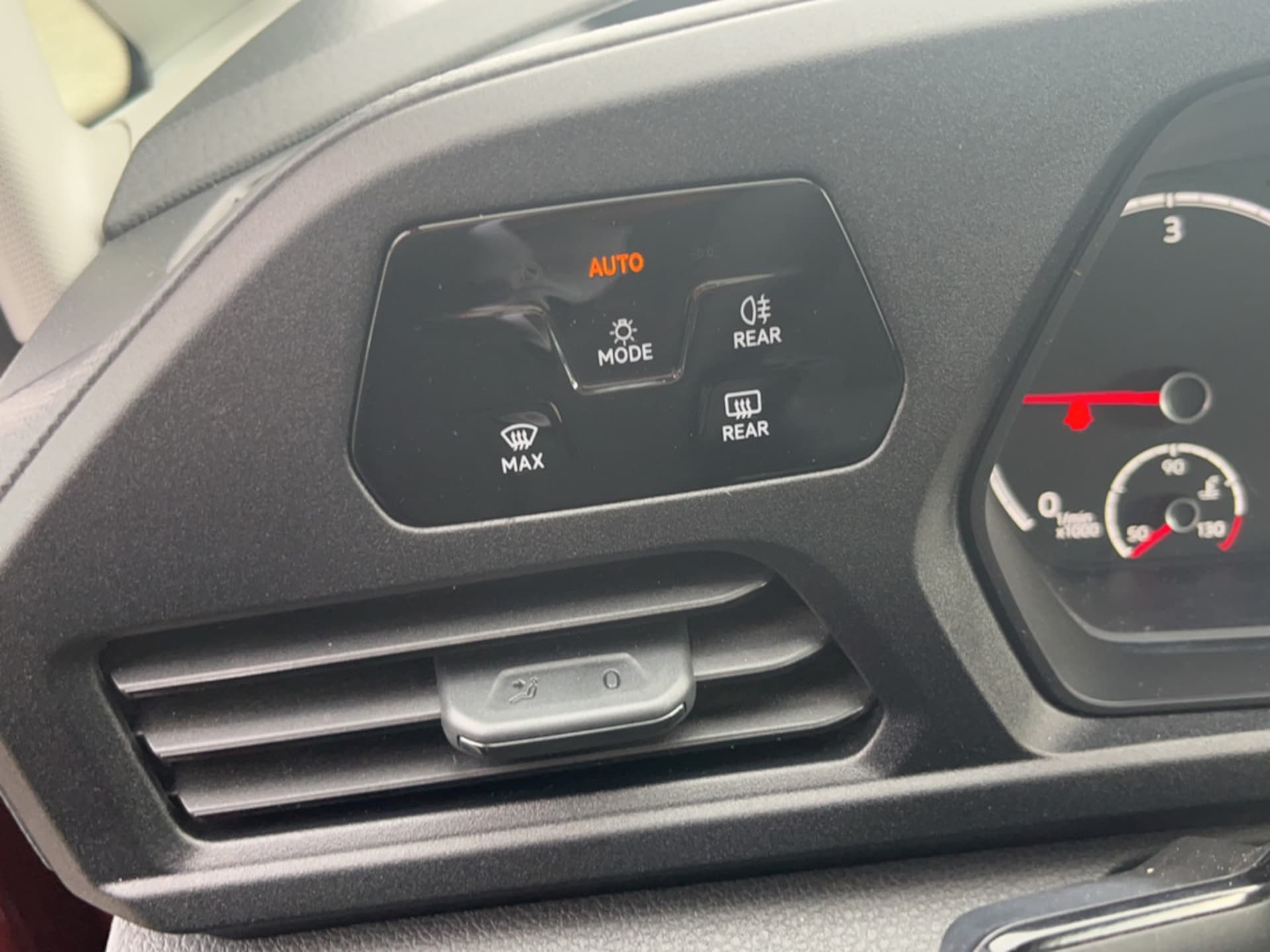 Volkswagen Caddy Basis-Modell