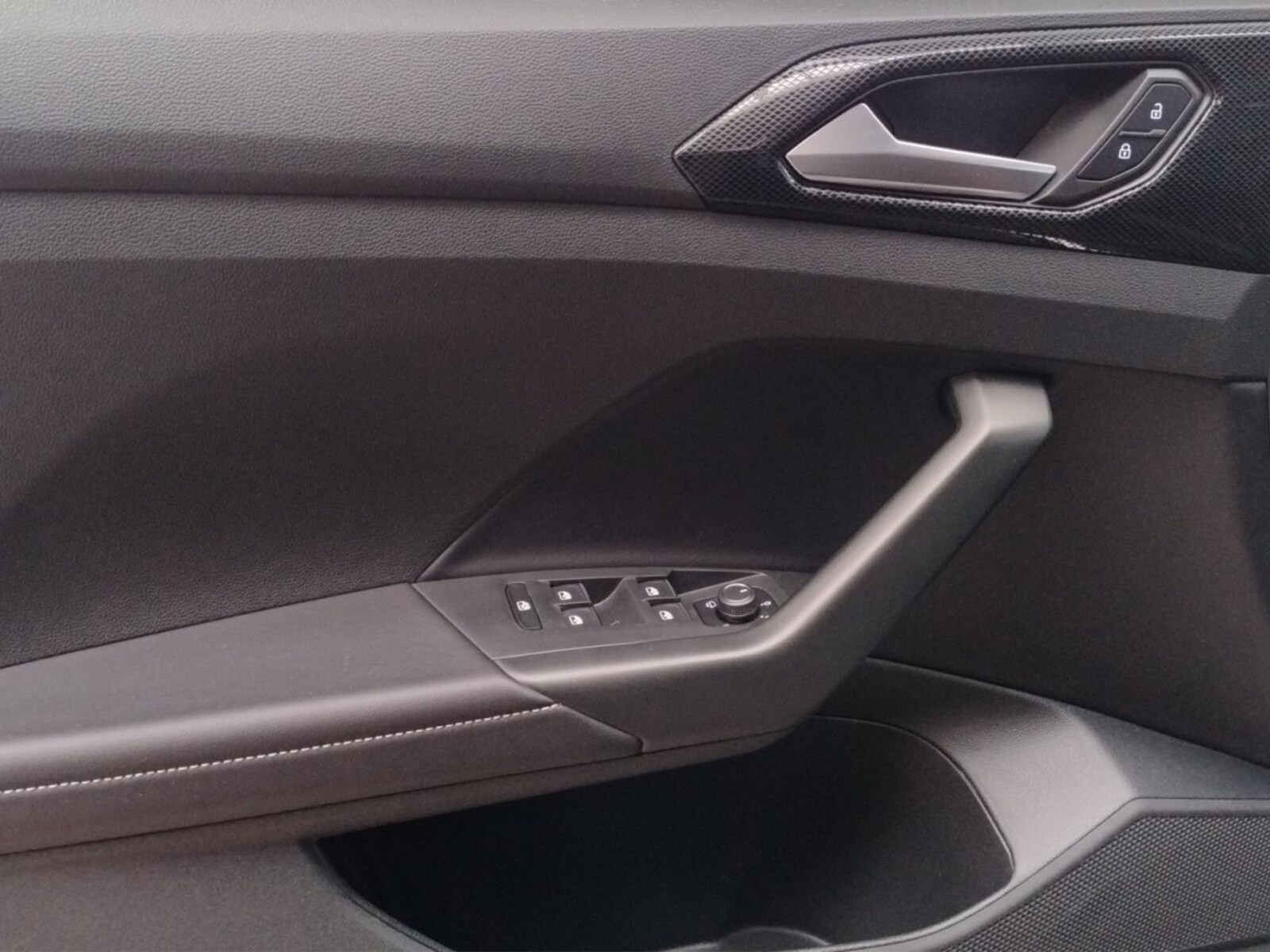 Volkswagen T-Cross – Bild 12