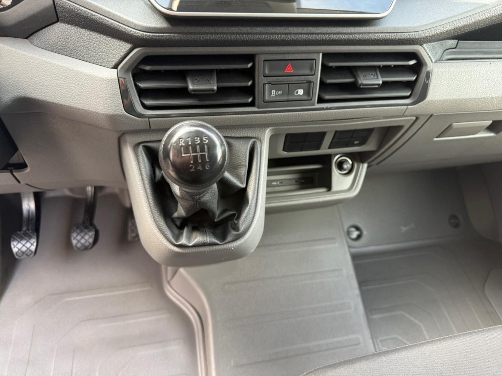 Volkswagen Crafter Kasten mittlerer Radstand